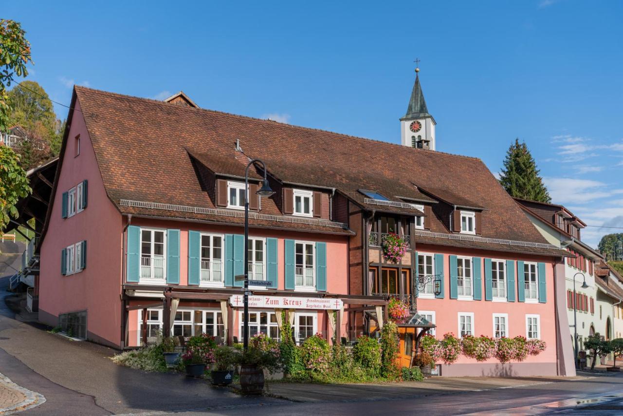 Gasthaus-Pension Zum Kreuz شتولينغن المظهر الخارجي الصورة