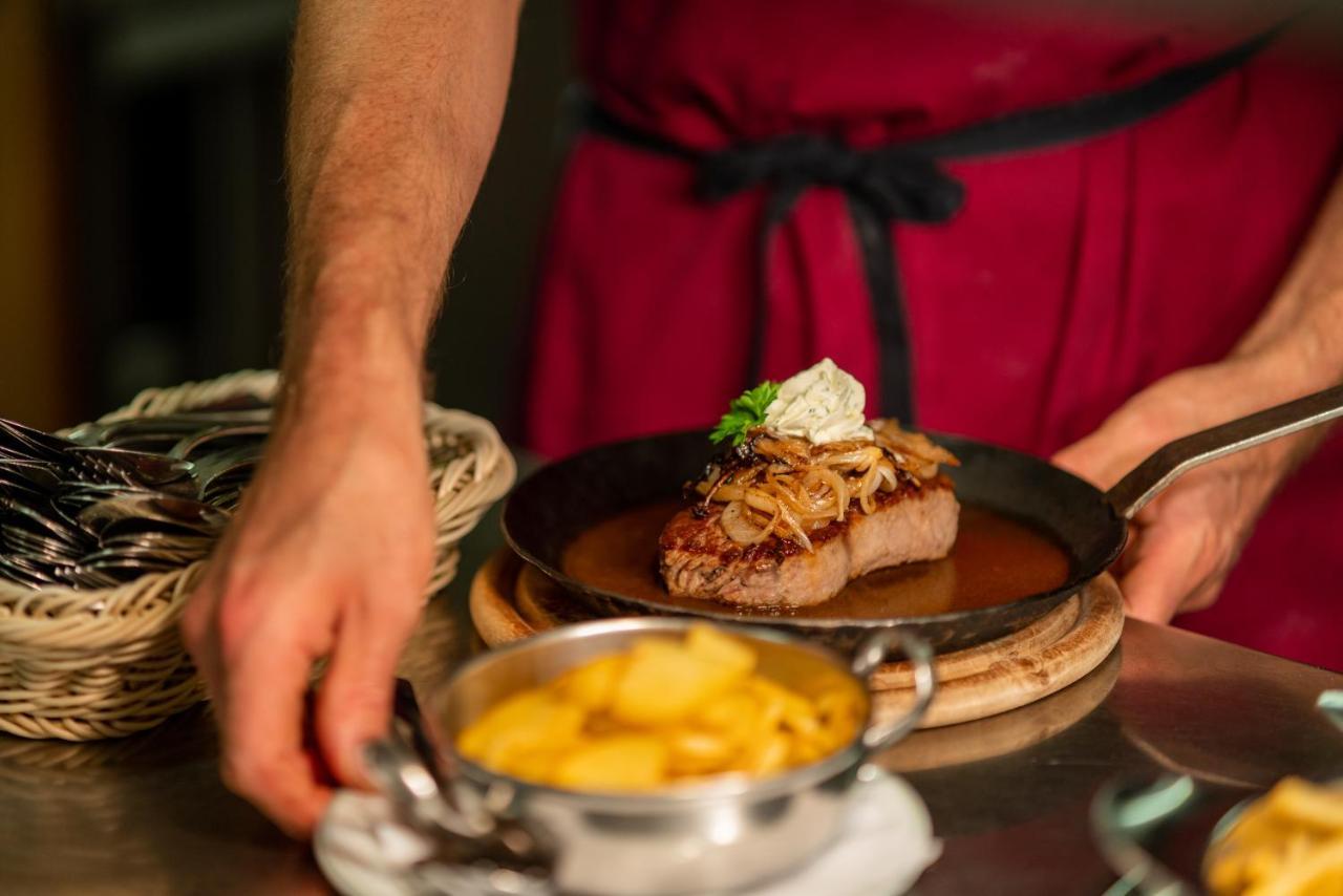 Gasthaus-Pension Zum Kreuz شتولينغن المظهر الخارجي الصورة