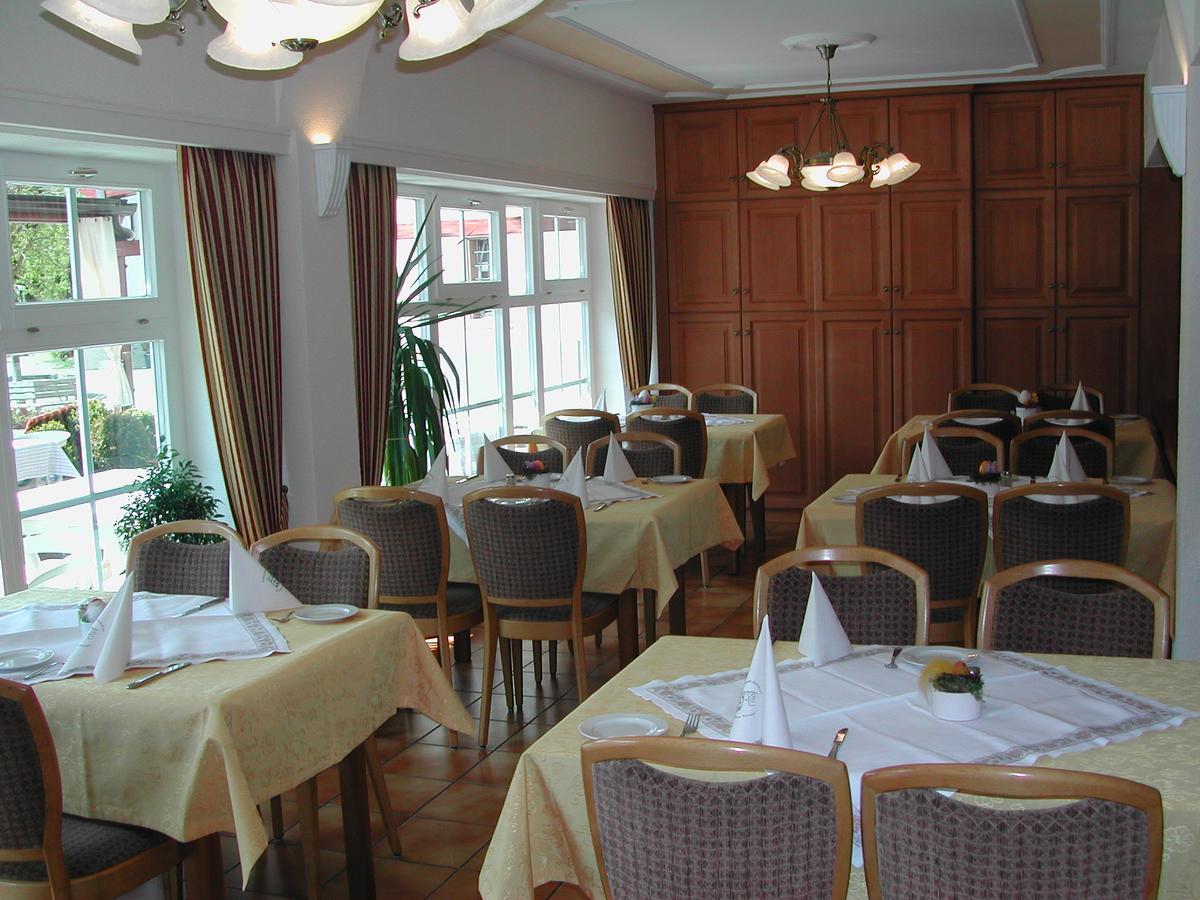 Gasthaus-Pension Zum Kreuz شتولينغن المظهر الخارجي الصورة