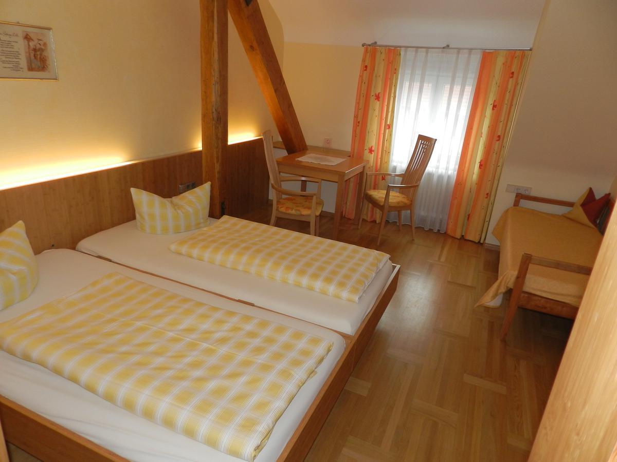 Gasthaus-Pension Zum Kreuz شتولينغن المظهر الخارجي الصورة